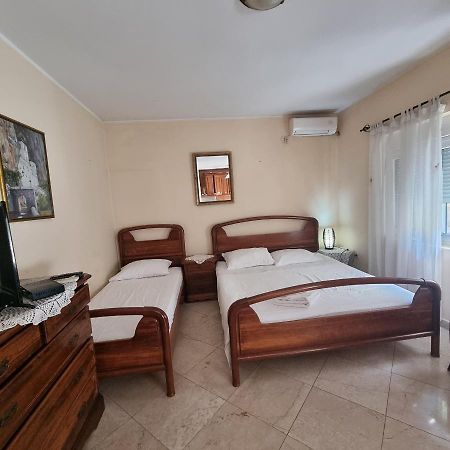 Apartment On The Shore Of The Bay Of Kotor With Free Wi-Fi מראה חיצוני תמונה