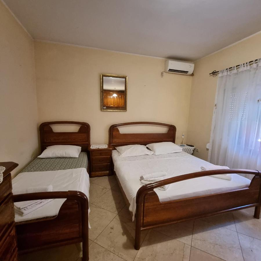 Apartment On The Shore Of The Bay Of Kotor With Free Wi-Fi מראה חיצוני תמונה