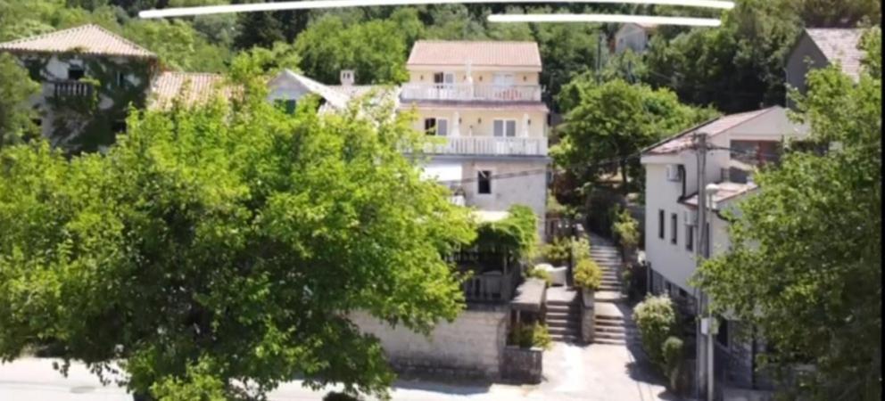 Apartment On The Shore Of The Bay Of Kotor With Free Wi-Fi מראה חיצוני תמונה